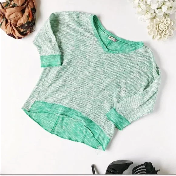 3/$20 Kut from the same Kloth Sweater - Picture 7 of 8